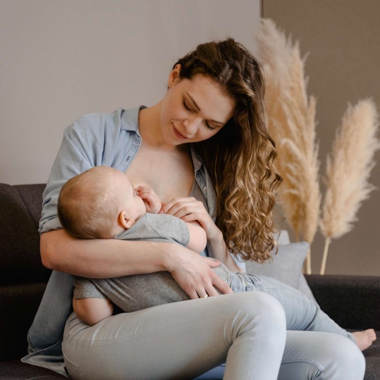 allaiter son bébé avec des implants mammaires